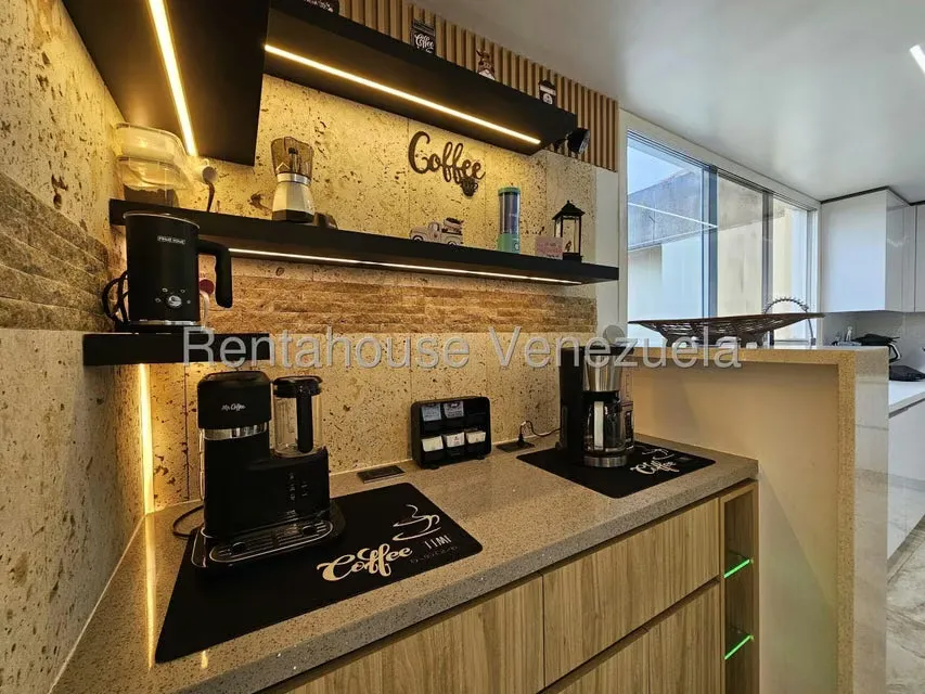 Apartamento (Penthouse) en Venta en Miranda, Distrito Metropolitano - 16