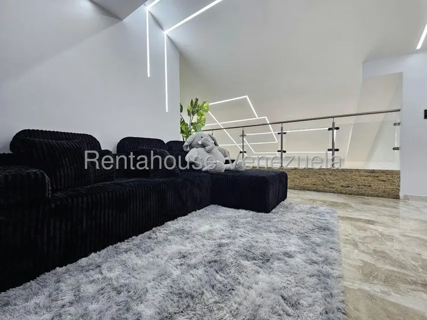 Apartamento (Penthouse) en Venta en Miranda, Distrito Metropolitano - 33
