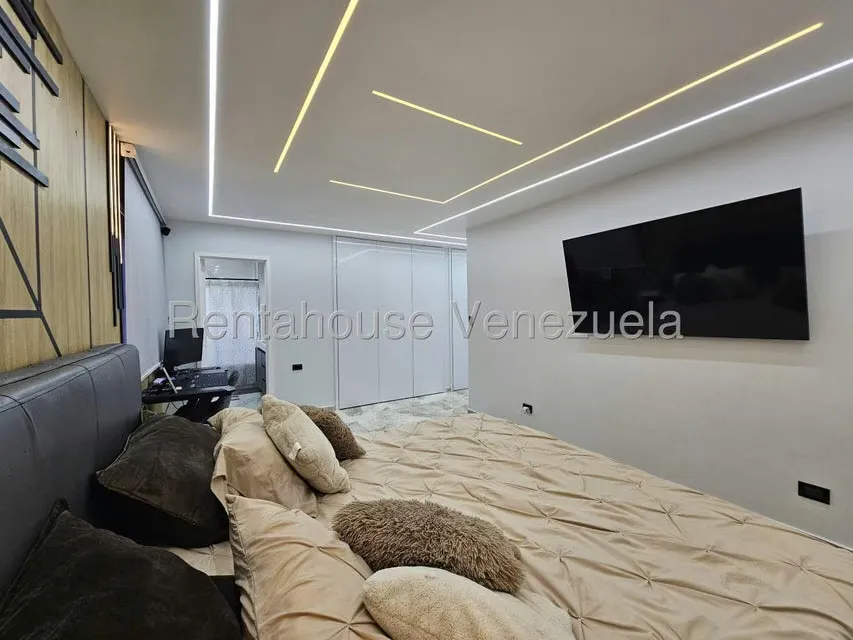 Apartamento (Penthouse) en Venta en Miranda, Distrito Metropolitano - 39