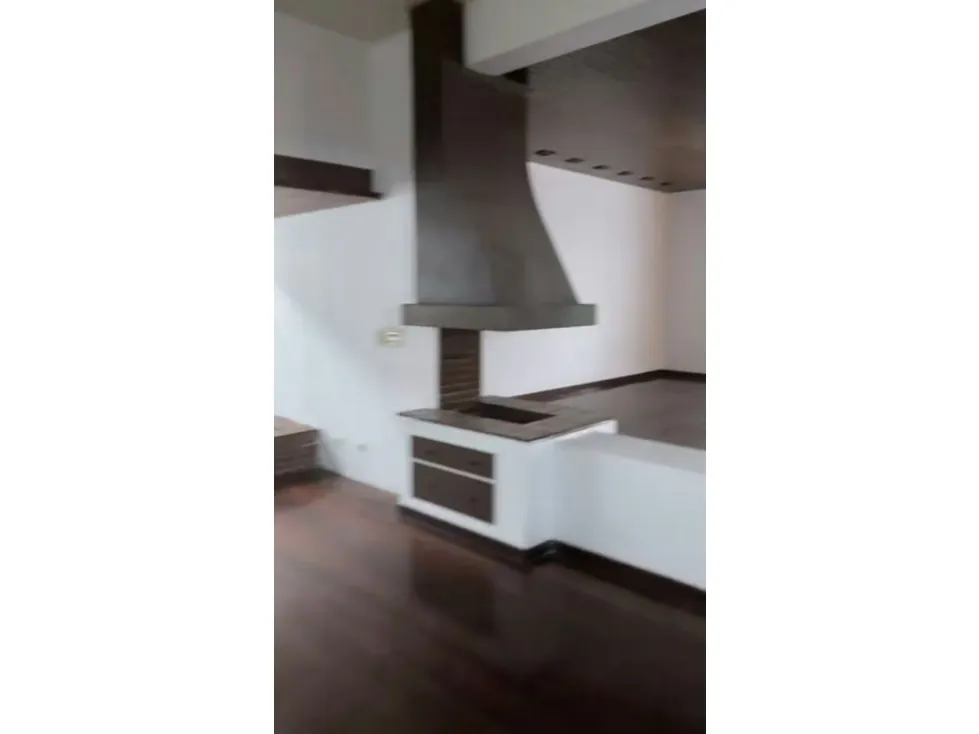 Casa en venta 750m², Caurimare calle cerrada - 9