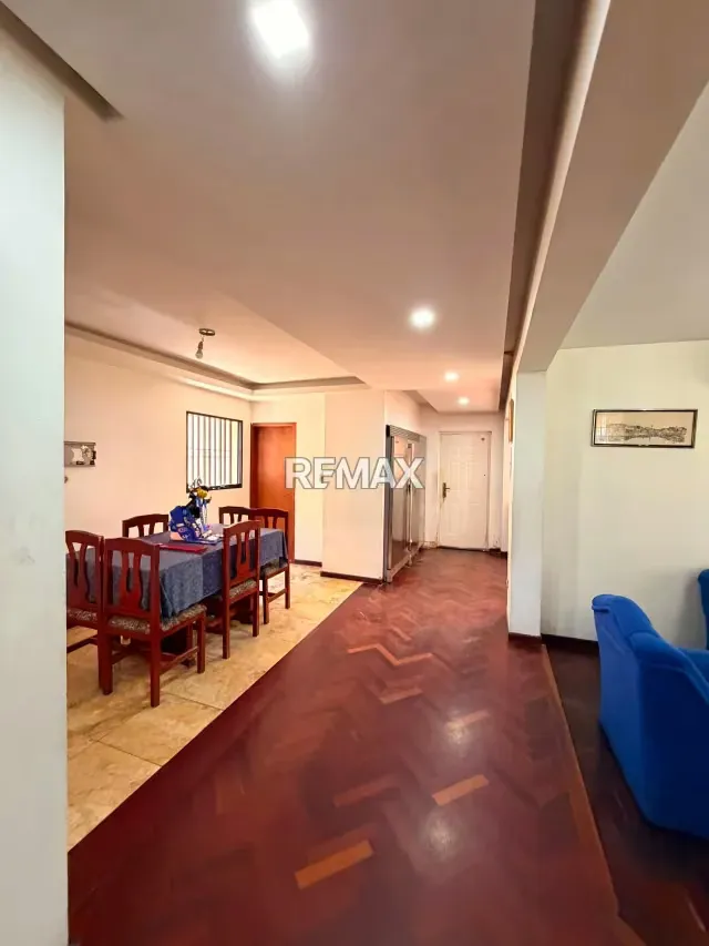 En venta!! Casa para uso comercial en Santa Elena y la av Lara! Este de Barquisimeto. - 2