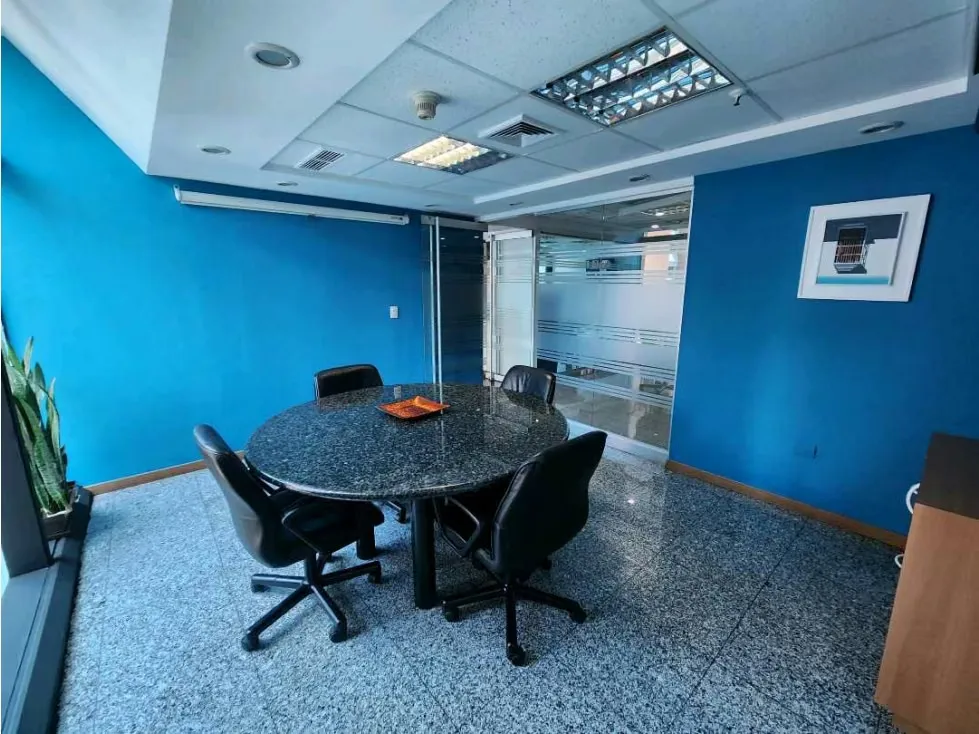 En venta oficina 210m2 Centro Lido El Rosal 5077 - 2