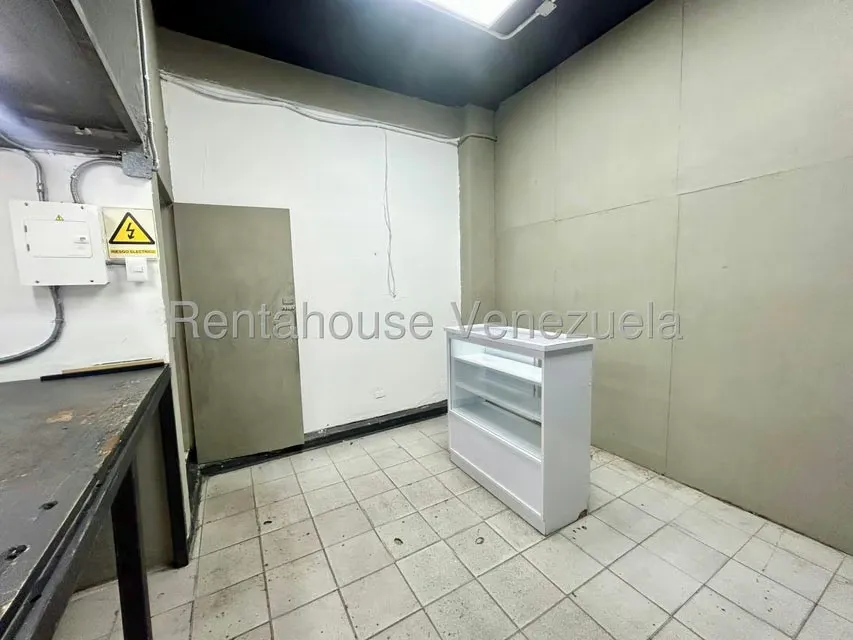 Local Comercial en Alquiler en El Paraiso, Distrito Metropolitano - 8