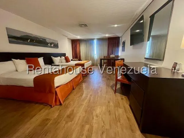 Apartamento (1 Nivel) en Venta en Chuao, Distrito Metropolitano - 4