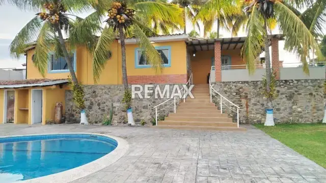 EN VENTA CASA EN COLINAS DEL MANZANO, CON VISTA A BARQUISIMETO, CABUDARE Y CUMBRES DEL MANZANO