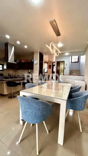 Casa. Venta. La Machiri, Conjunto Residencial VILLA FLOR. - 2