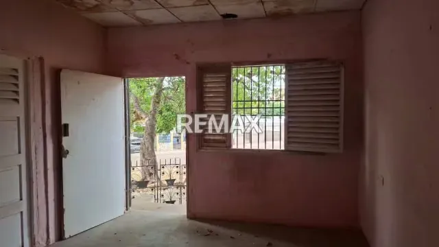 Casa en Venta Urb. Urdaneta - 8