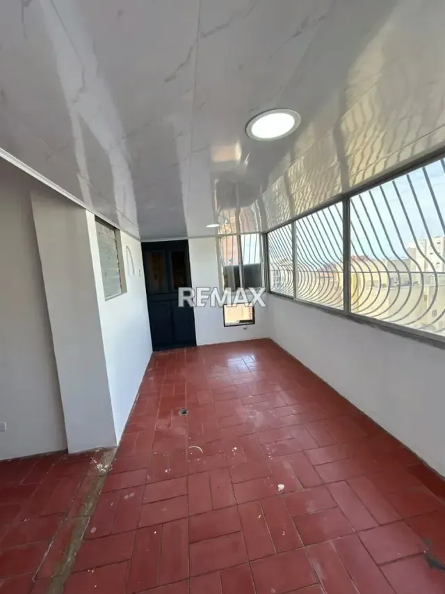 VENDO APARTAMENTO EDIF. MIRADOR DEL LAGO - 2