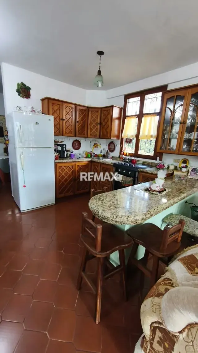 Hermosa Casa Tipo Chalet, Ubicado en el Sector Juan Diaz, Municipio Escuque - 3