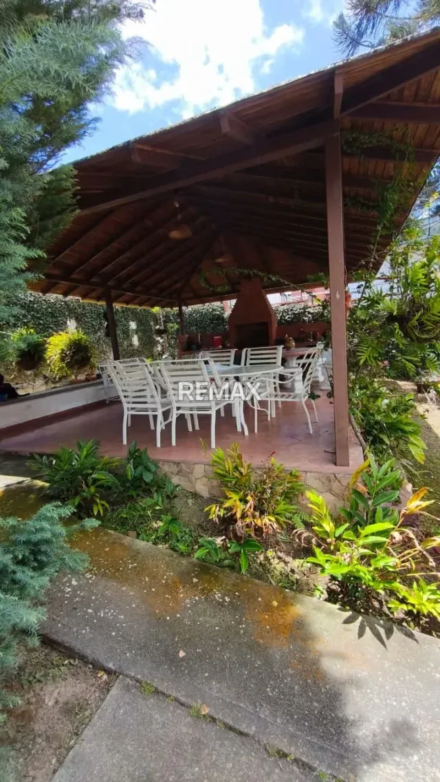Hermosa Casa Tipo Chalet, Ubicado en el Sector Juan Diaz, Municipio Escuque - 4