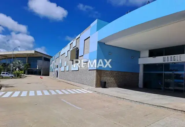 LOCAL COMERCIAL C.C. PARQUE COSTA AZUL, ENTRADA MANGLE, ISLA DE MARGARITA, NUEVA ESPARTA