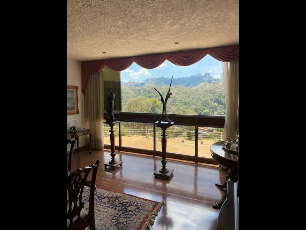 Se vende casa 1666m2 de terreno/5h/ 6b/6 ptos /Lomas del Mirador/2596 - 14