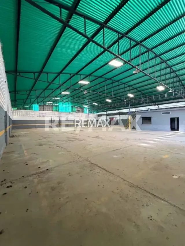 ¡Impulsa tu operación! Galpón cerrado con oficinas en alquiler – A metros de la Av. Intercomunal, Ciudad Ojeda - 18