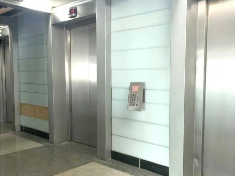 ALQUILER OFICINA 586 M2 EN LA URBINA (RR) - 15