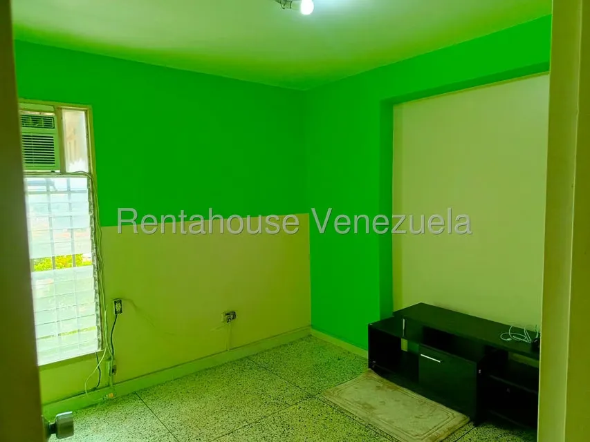 Apartamento (1 Nivel) en Venta en Avenida Bermudez, Aragua - 18