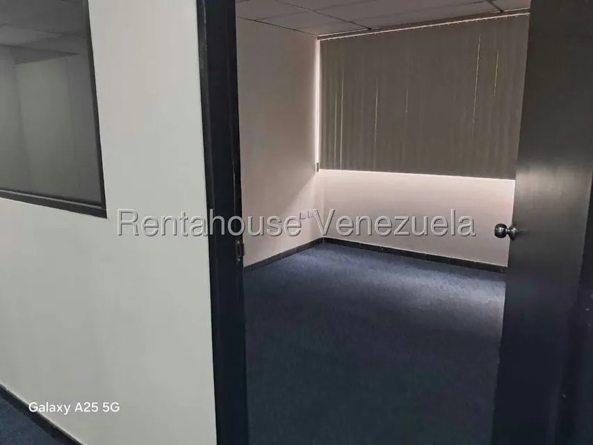 Local Comercial en Alquiler en Chacao, Distrito Metropolitano - 8