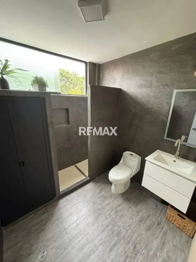 EN VENTA MODERNO TOWNHOUSE AMOBLADO EN LA URB. EL BOSQUE - 19