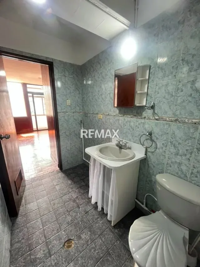 Alquiler Apartamento tipo estudio Torre F Piso 8 - 3
