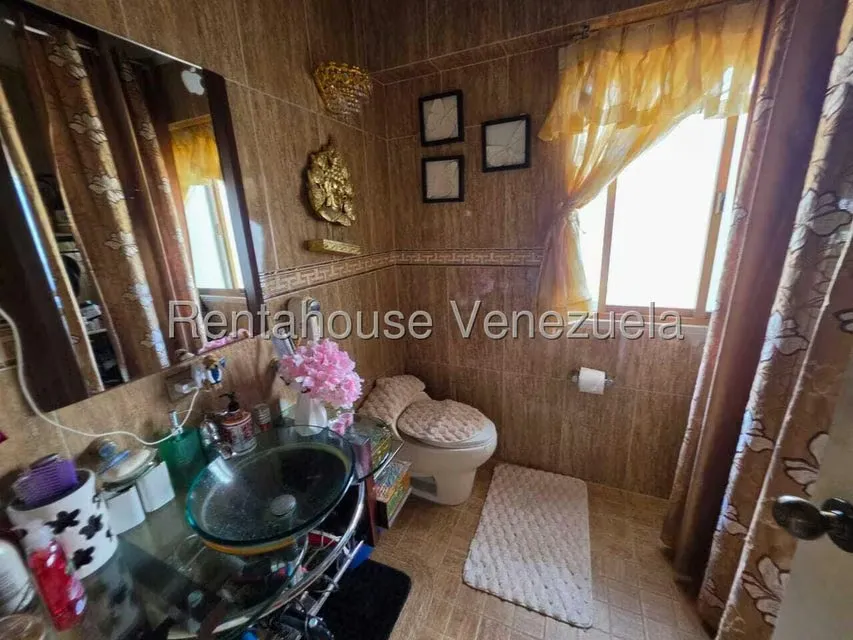 Apartamento (1 Nivel) en Venta en Miranda, Distrito Metropolitano - 24