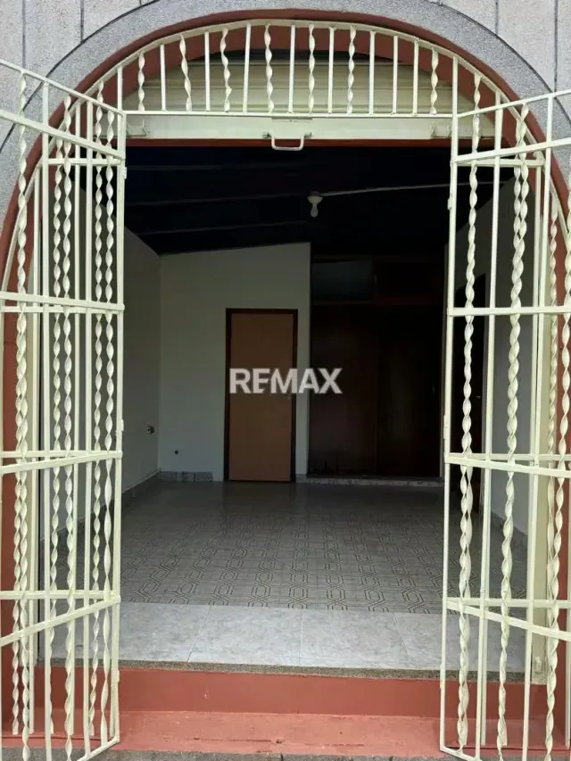 ALQUILER LOCAL COMERCIAL CALLE 18 LA ROMERA - 5