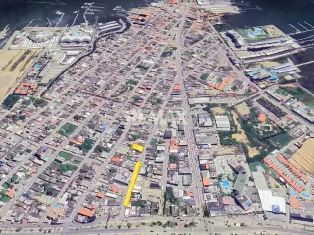 EN VENTA TERRENO CON BIENHECHURIA A ESCASOS METROS DE LA AVENIDA PRINCIPAL EN EL CASCO CENTRAL DE TUCACAS