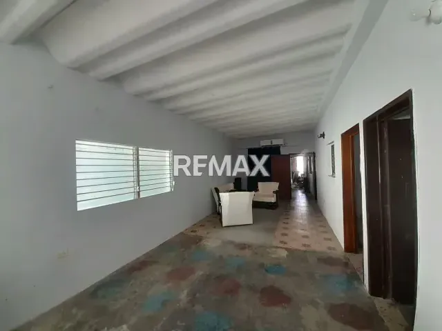 EN VENTA TERRENO CON BIENHECHURIA A ESCASOS METROS DE LA AVENIDA PRINCIPAL EN EL CASCO CENTRAL DE TUCACAS - 9
