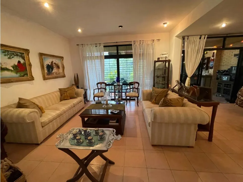 Se vende casa 380m2 Monteclaro Laguna - Los Teques 1700 - 11