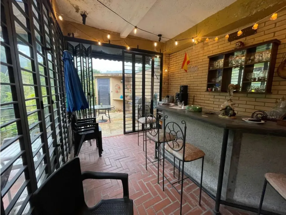 Se vende casa 380m2 Monteclaro Laguna - Los Teques 1700 - 20