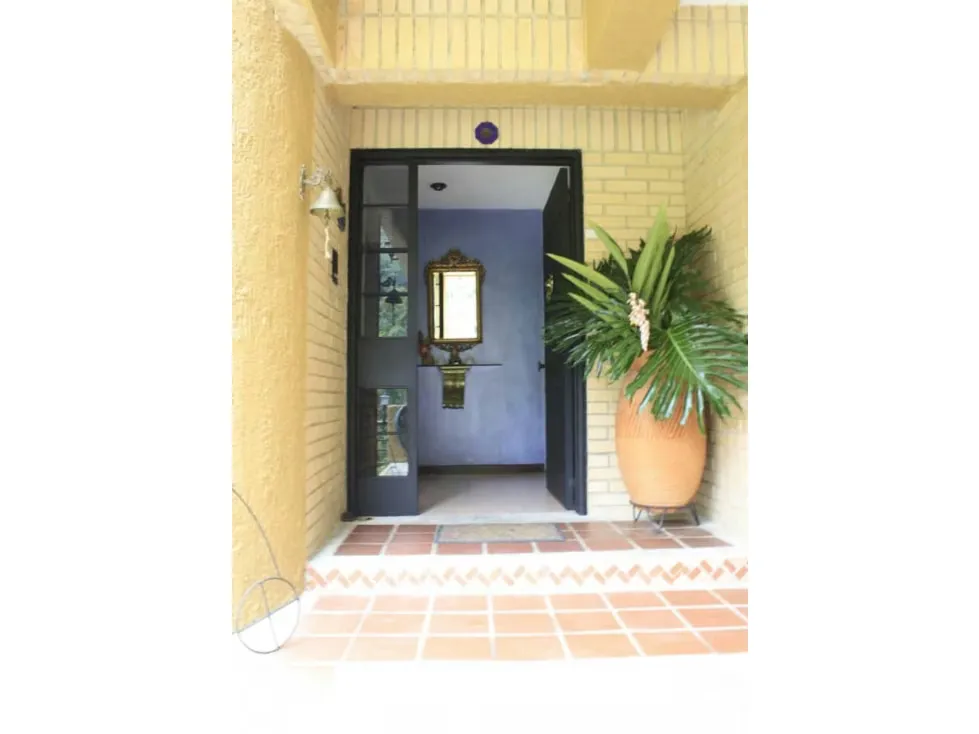 Se vende casa 380m2 Monteclaro Laguna - Los Teques 1700 - 4