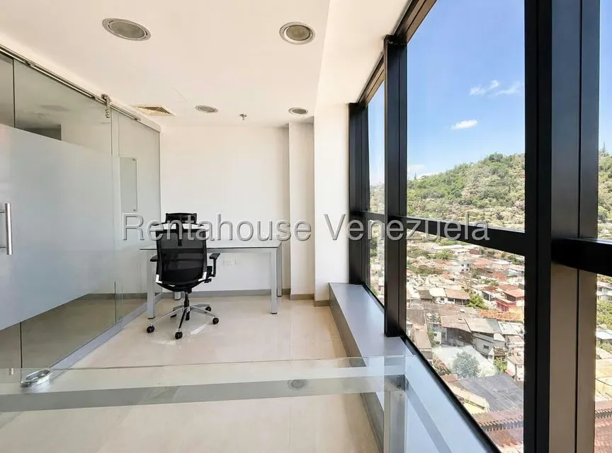 Local Comercial en Alquiler en La Lagunita Country Club, Distrito Metropolitano - 14