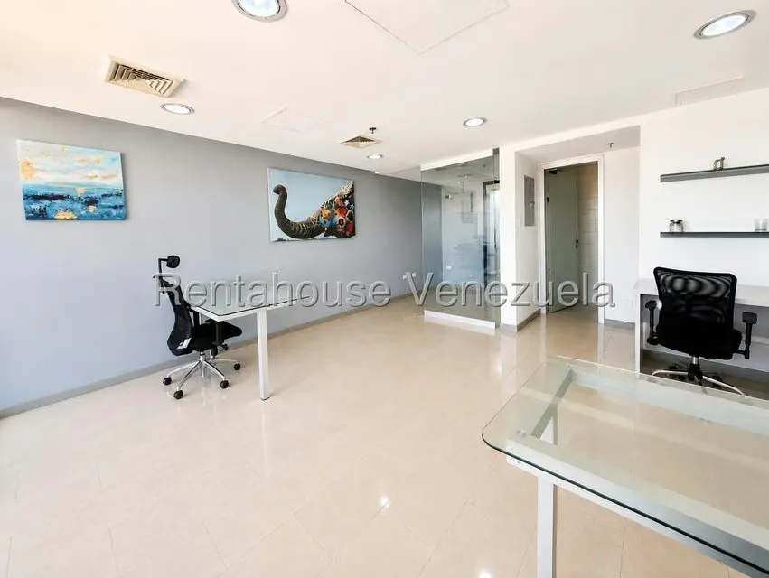 Local Comercial en Alquiler en La Lagunita Country Club, Distrito Metropolitano - 17