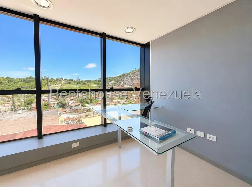 Local Comercial en Alquiler en La Lagunita Country Club, Distrito Metropolitano - 9