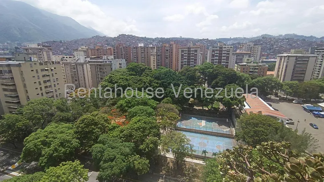 Apartamento (1 Nivel) en Venta en La Urbina, Distrito Metropolitano - 8