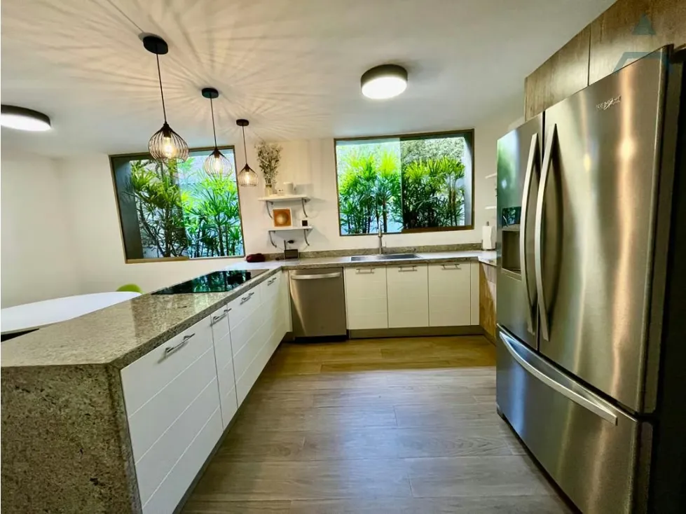 Se vende casa 720m² 4h+2s/4b+s/4p Colinas de Tamanaco - 12