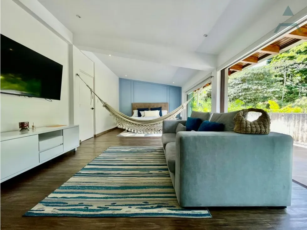 Se vende casa 720m² 4h+2s/4b+s/4p Colinas de Tamanaco - 17