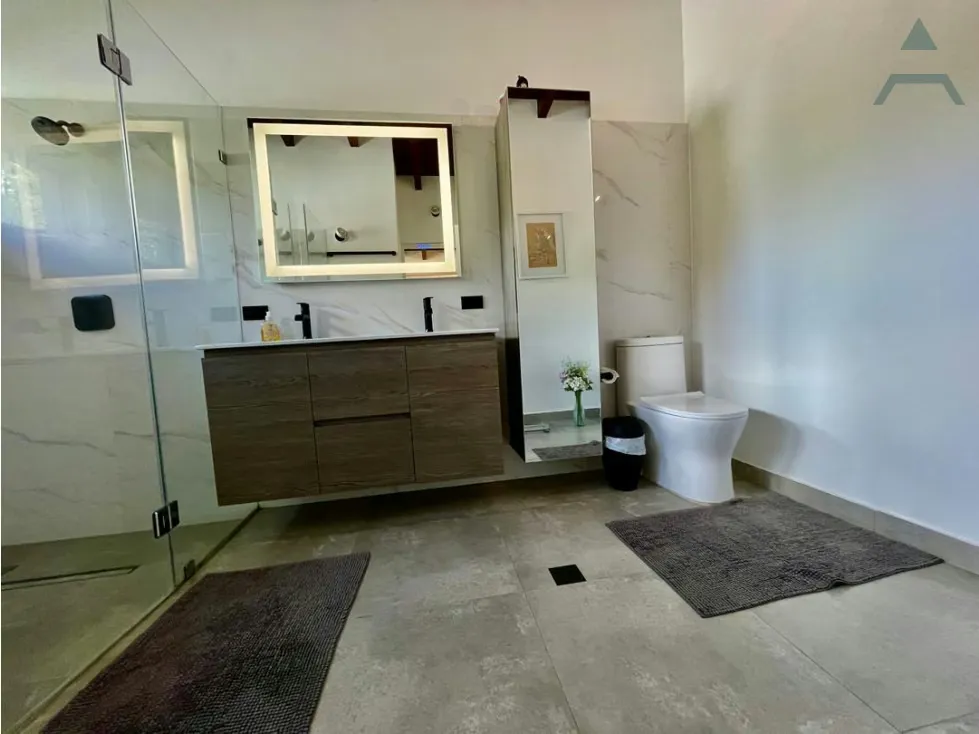 Se vende casa 720m² 4h+2s/4b+s/4p Colinas de Tamanaco - 24