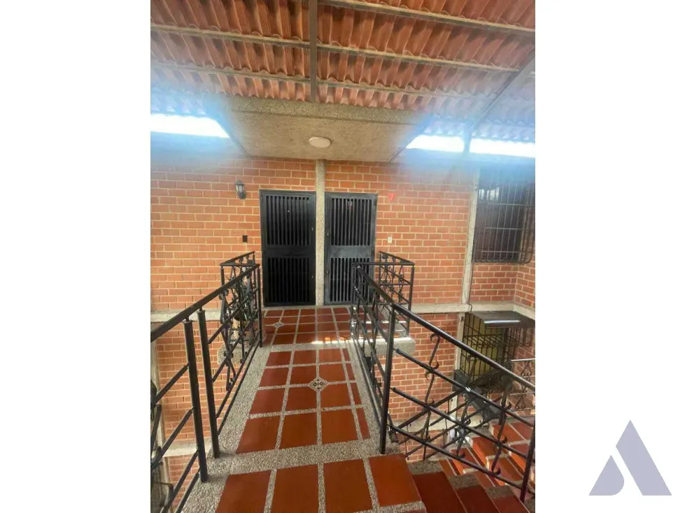 En Venta Apartamento Urb. Nueva Casarapa. El Alambique - 2