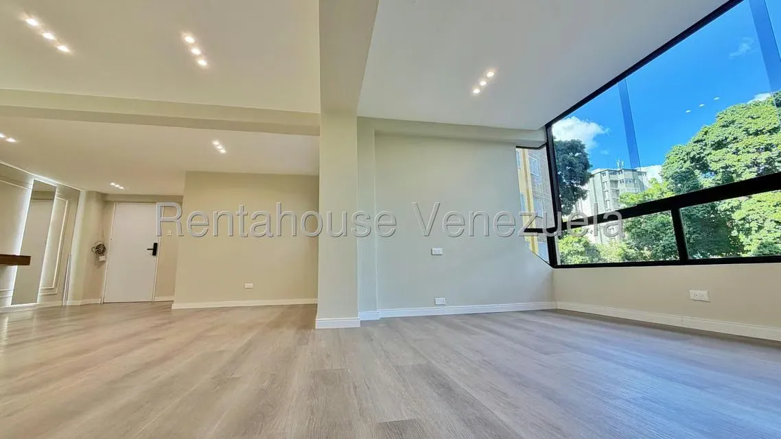 Apartamento (1 Nivel) en Venta en Cerro Verde, Distrito Metropolitano - 8
