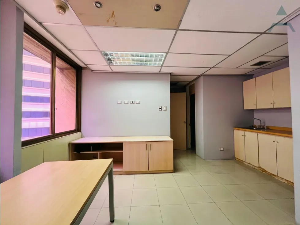 Se alquila Oficina 130m² Chuao - 13