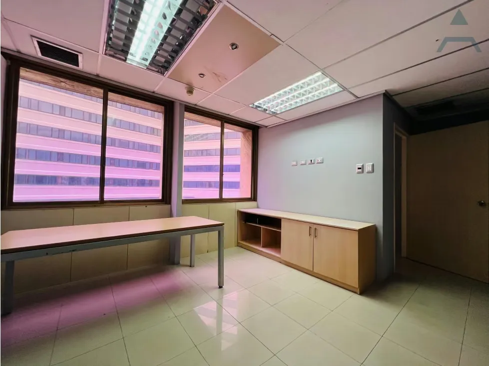 Se alquila Oficina 130m² Chuao - 14