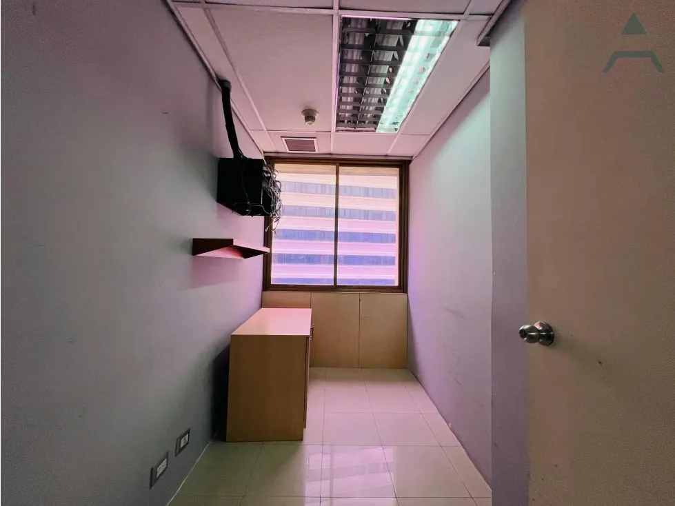 Se alquila Oficina 130m² Chuao - 16