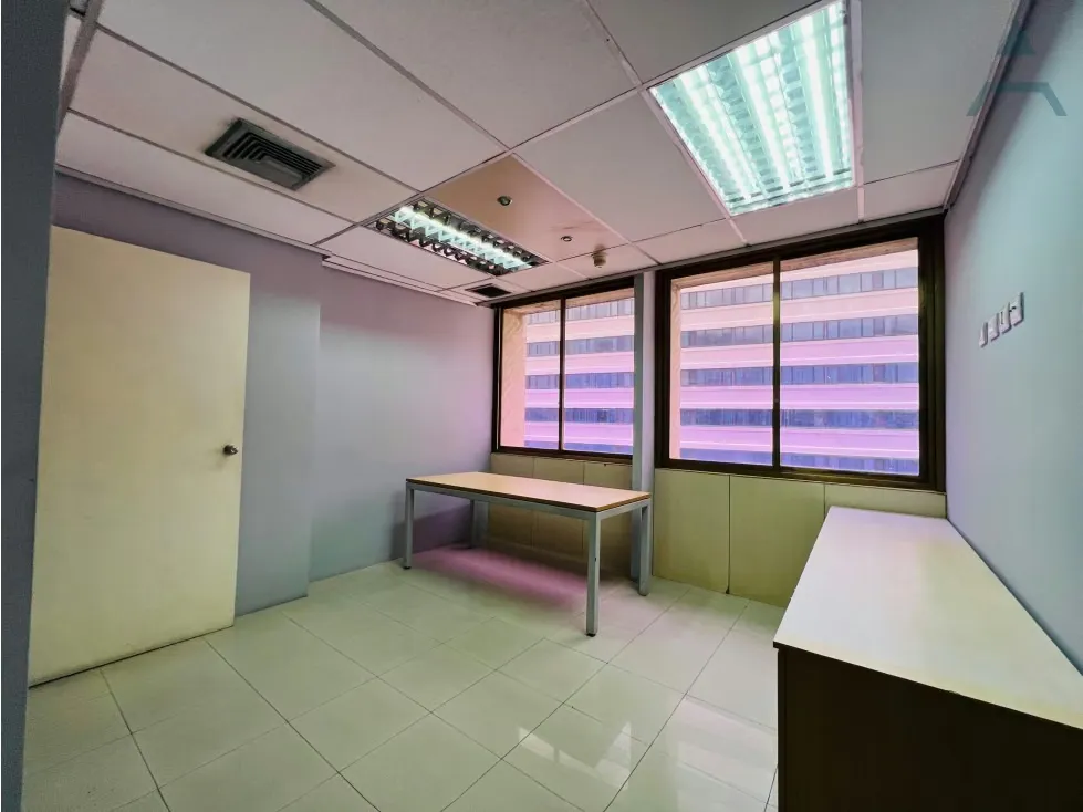 Se alquila Oficina 130m² Chuao - 17