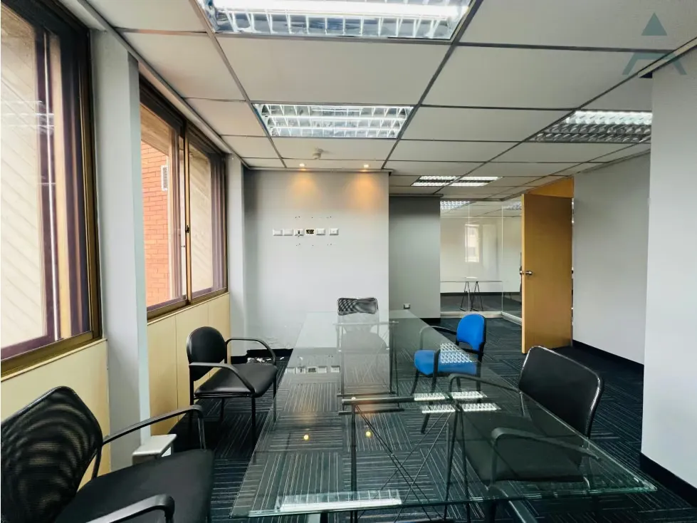 Se alquila Oficina 130m² Chuao - 4