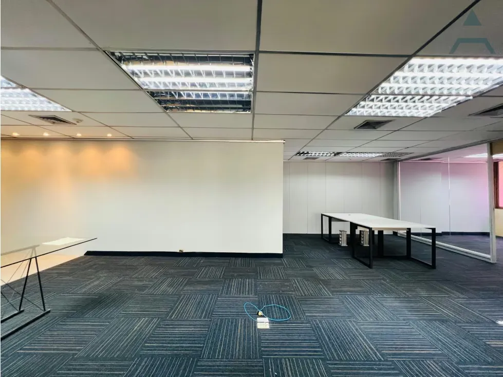 Se alquila Oficina 130m² Chuao - 7