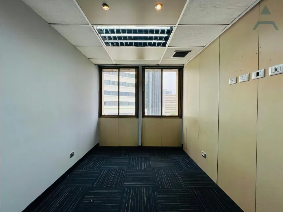 Se alquila Oficina 130m² Chuao - 9