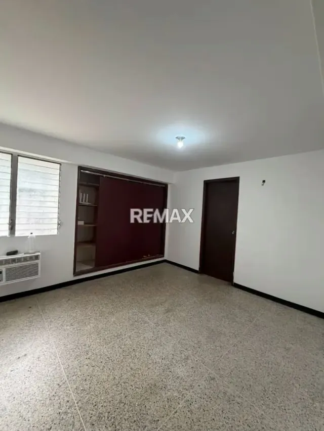Apartamento Edificio La Paragua - 4