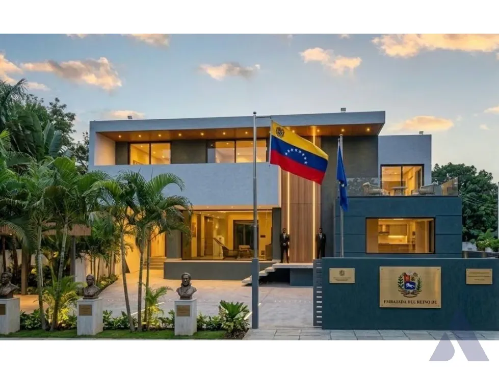 Se vende/alquila casa comercial 420m2 San Román 3547 - 3