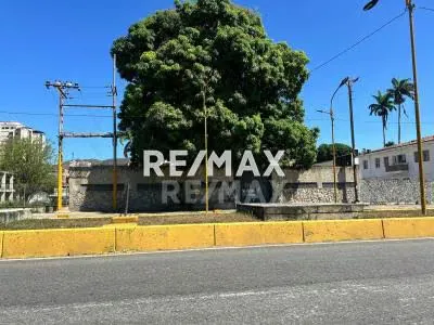 Propiedad comercial en Venta en la Avenida Bolivar Norte Valencia - 2