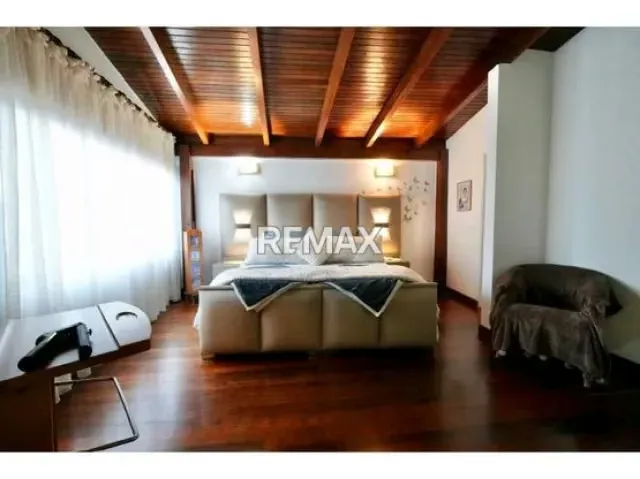 Hermosa casa en venta ubicada en Cumbre de Curumo BARUTA - 12