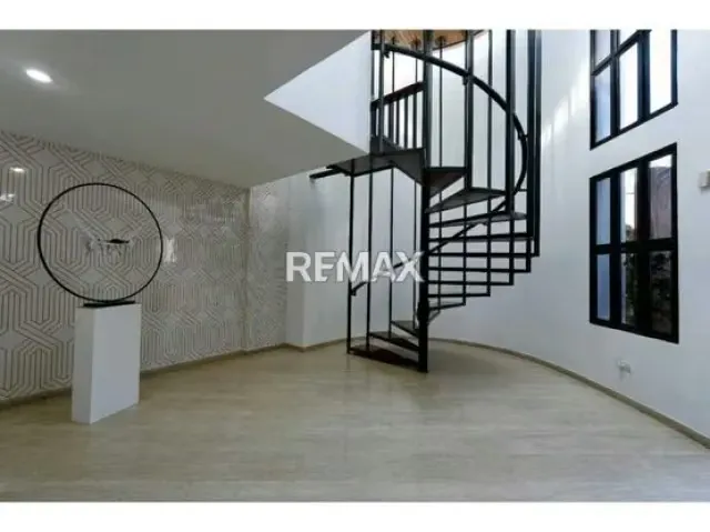 Hermosa casa en venta ubicada en Cumbre de Curumo BARUTA - 13